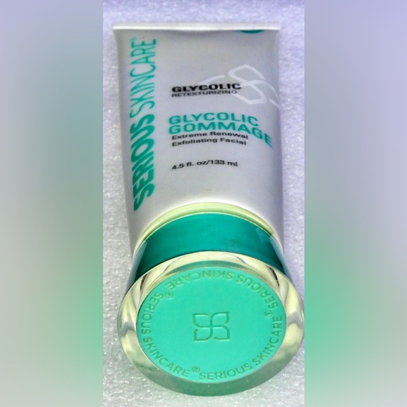 SERIOUS SKINCARE GLYCOLIC Retexturizing Renewal Exfoliating Facial Cleanser - Picture 2 of 6